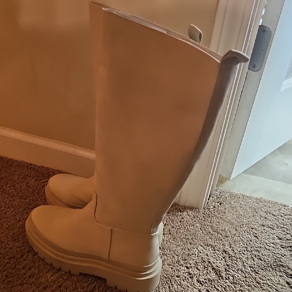 Steve Madden Cream Over the Knee Boots - Picture 3 of 4